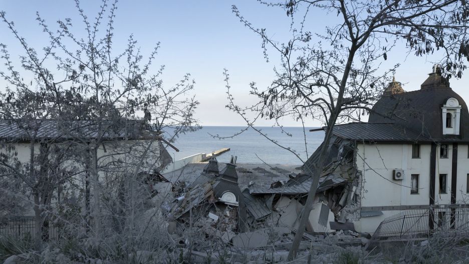 Rakieta uderzyła w hotel na plaży w Odessie