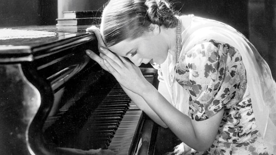 Elżbieta Barszczewska w filmie "Trędowata"