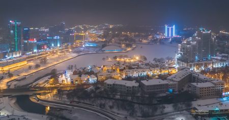 Filmy poklatkowe wchodzą na wyższy poziom. Oto świetny timelapse z drona znad Mińska