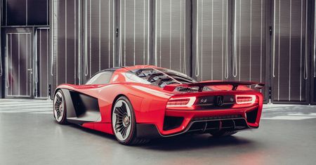 Chińczycy celują w segment superaut. Pomoże im były szef Ferrari