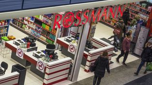 Akcesoria do makijażu nawet 45 proc. taniej. Rossmann nie żartuje