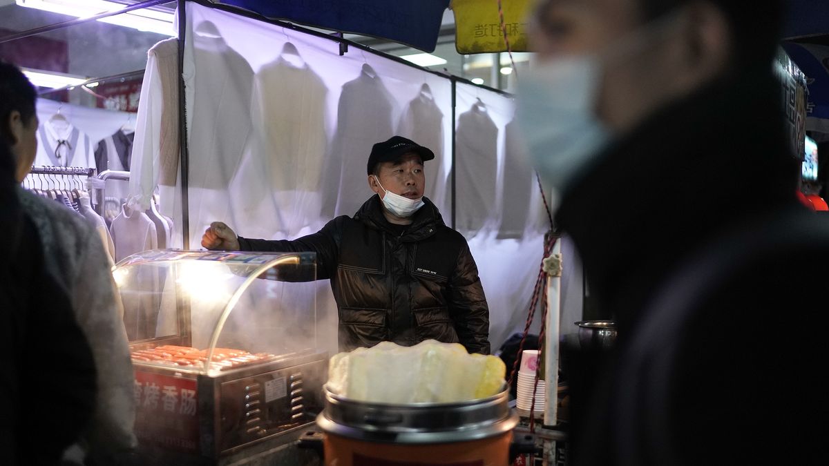 Koronawirus miał "przeskoczyć" na ludzi ze zwierząt na targu dzikich zwierząt w Wuhan – twierdzą naukowcy (zdj. poglądowe)