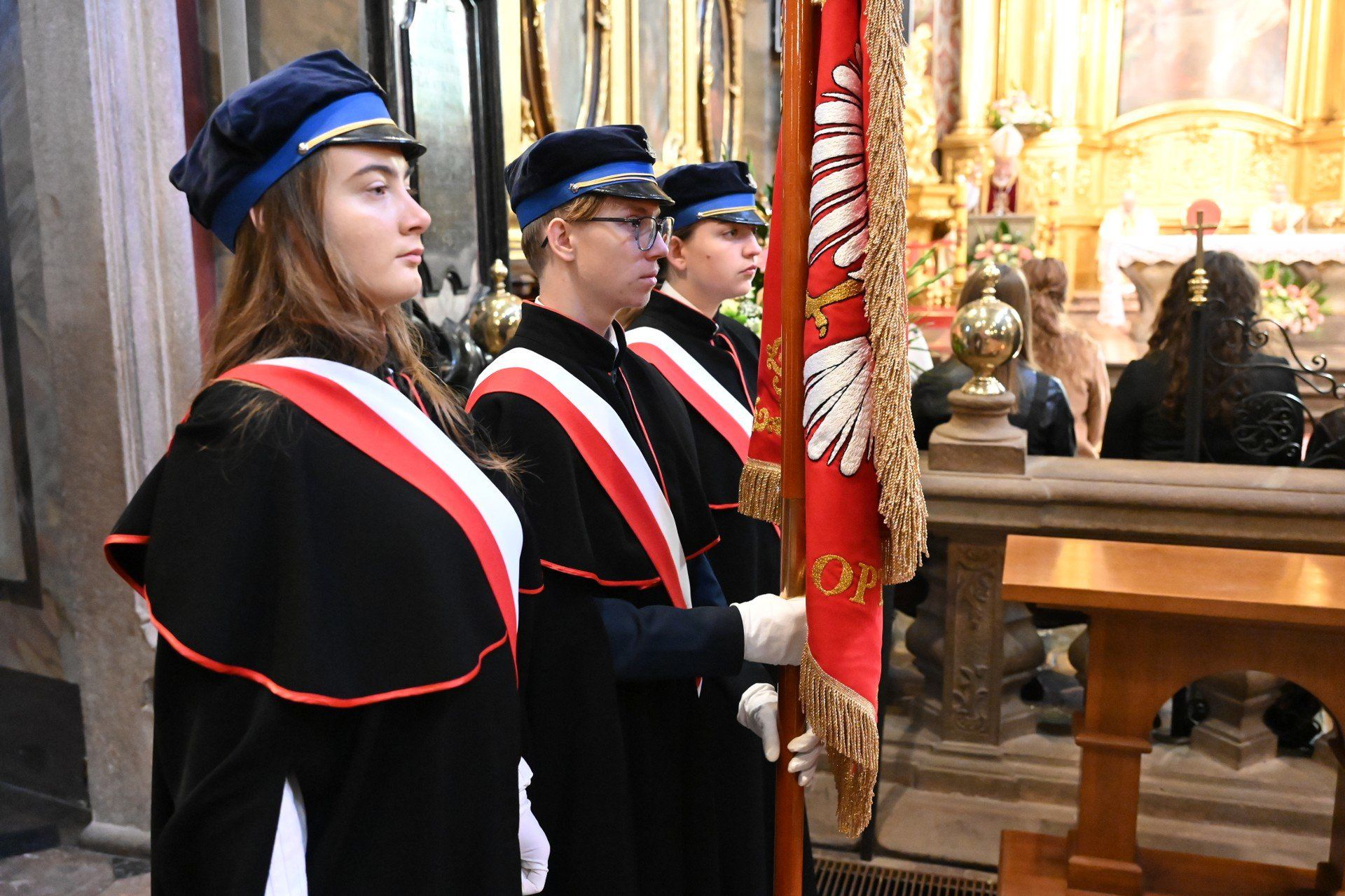 Msza Święta w Bazylice Katedralnej z okazji 300-lecia I Liceum Ogólnokształcącego imienia Stefana Żeromskiego w Kielcach.