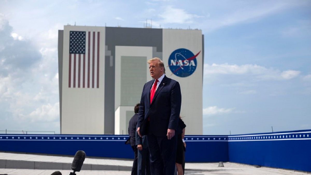 Radość Donalda Trumpa została wyśmiana przez rzecznika rosyjskiej agencji kosmicznej. 