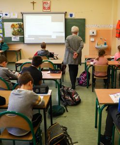 Opozycja obiecała nauczycielom podwyżki. Na większe pieniądze muszą poczekać