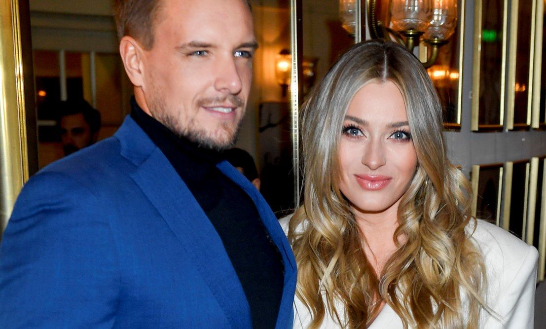 Marcelina Zawadzka z partnerem. Pozowali na ściance