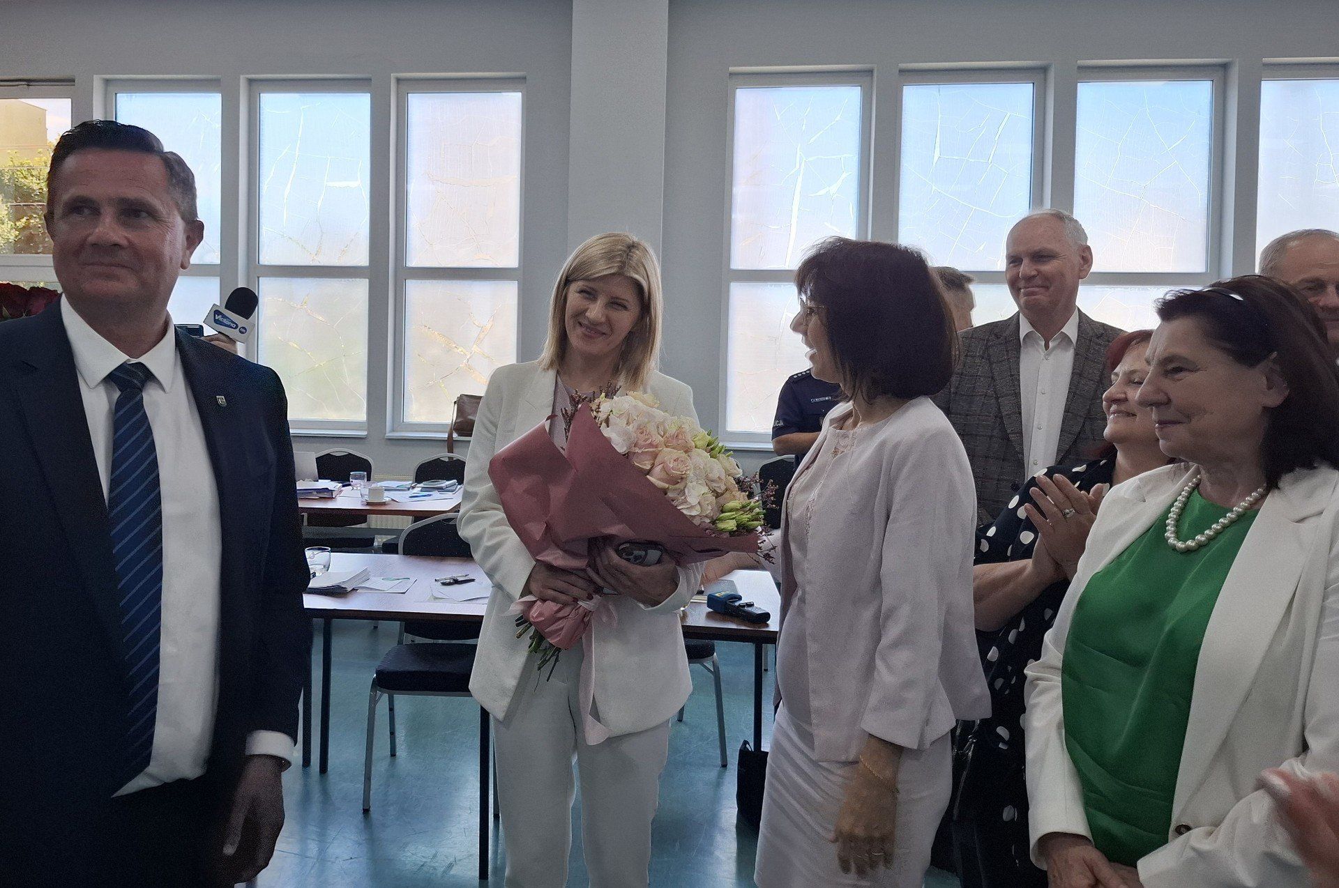 W czwartkowe przedpołudnie, w sali konferencyjnej Ośrodka Sportu i Rekreacji w Skierniewicach, odbyła się kolejna sesja Rady Miasta. Tym razem najważniejszymi punktami obrad było udzielenie prezydentowi, Krzysztofowi Jażdżykowi, wotum zaufania i absolutorium.