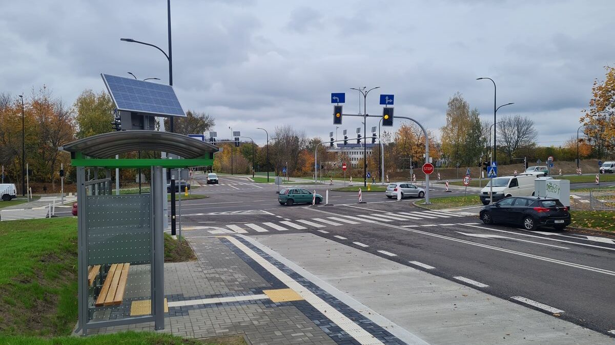 Przebudowane skrzyżowanie al. Witosa i ul. Doświadczalnej