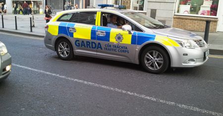 Śledztwo w sprawie śmierci Polaka w Irlandii. Policja prosi o pomoc