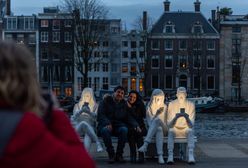 Amsterdam. Nietypowa instalacja podczas festiwalu światła