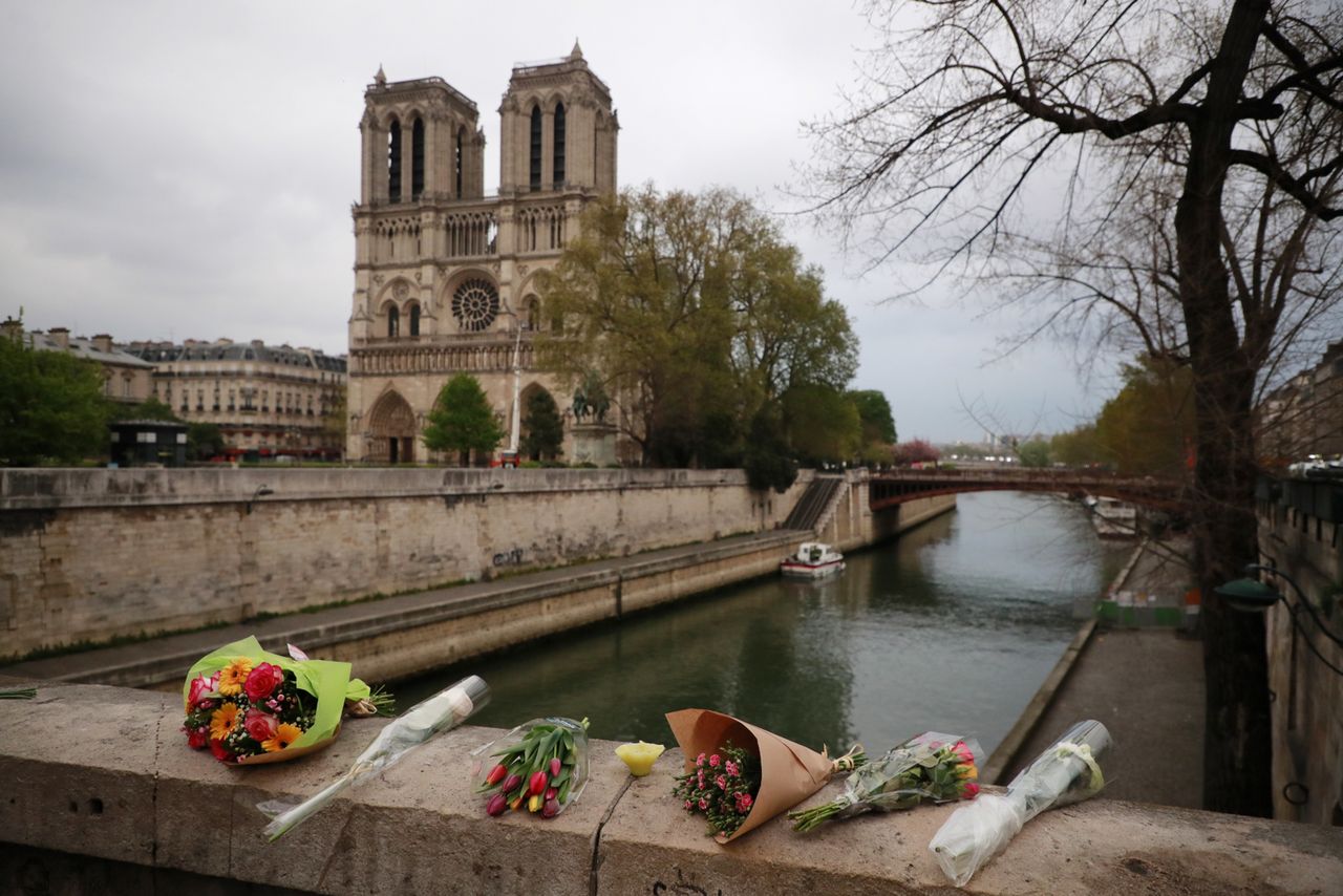 Katedra Notre Dame: Każdy może pomóc w odbudowie. Francja uruchomiła międzynarodową zbiórkę