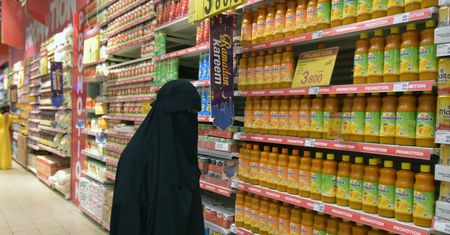 Carrefour w Dubaju obniża ceny o 77 proc. Przez ramadan