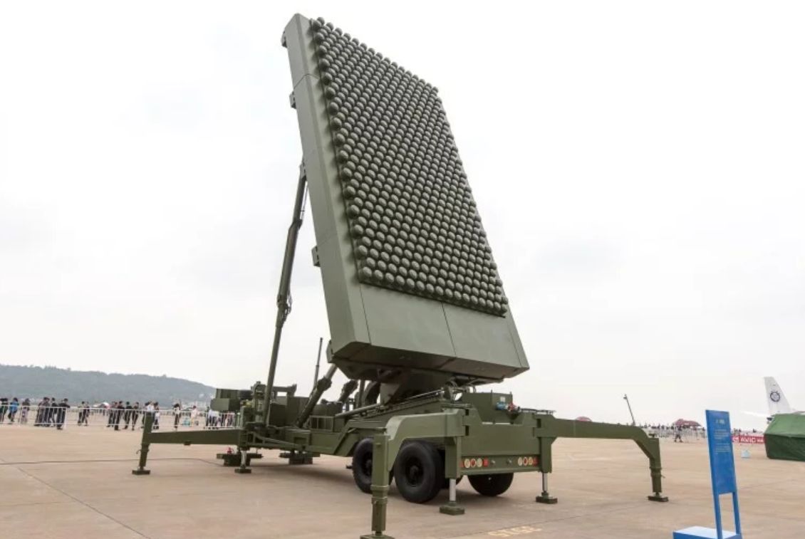 Chińczycy chwalą się nowym radarem. Jest w stanie wykryć obiekty z technologią "Stealth"