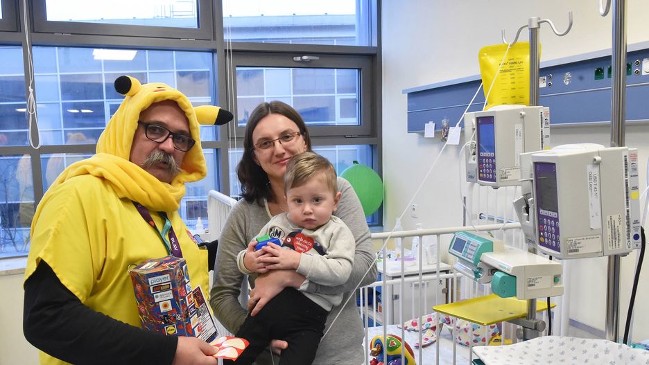 Mikołaj Spodaryk kwestował na rzecz WOŚP w stroju pokemona