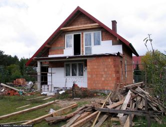 Rząd dopala program Czyste Powietrze. Remontujesz dom? Państwo da ci nawet kilkadziesiąt tysięcy złotych