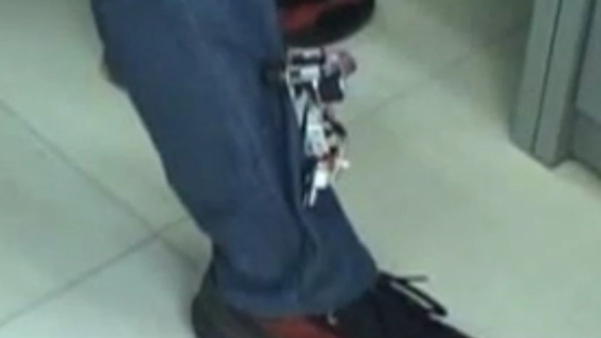 Clothbot - w przyszłości roboty będą nas obłazić! [wideo] 1