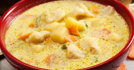 Babcia tak podkręcała smak kalafiorówki. Nikt nie mówił, że to mdła papka