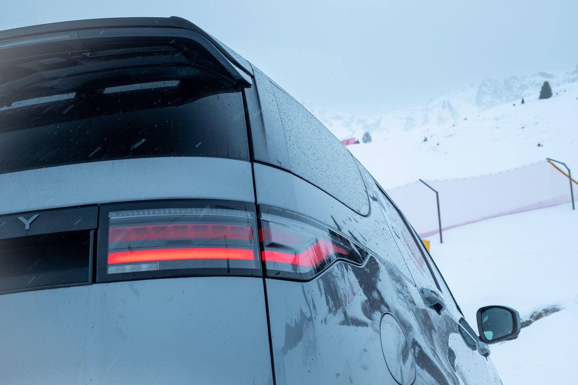 Land Rover Discovery Dynamic HSE D350 (2026)