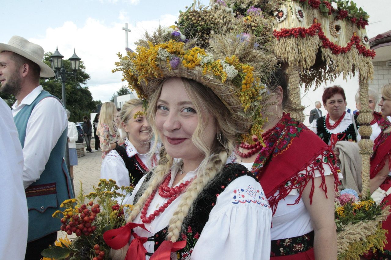 Jasionka: Serce gminnego świętowania plonów. Zobacz zdjęcia z dożynek gminy Trzebownisko