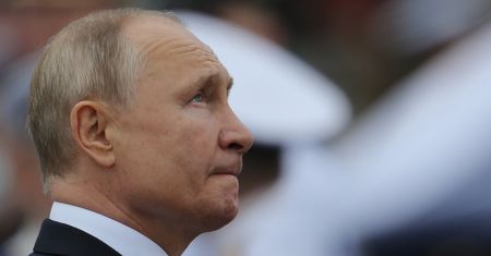 Kogo jeszcze Putin ma w portfelu? Musi szukać nowych chętnych na rosyjską ropę i gaz