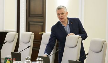 Siemoniak ujawnia. "Ponad 500 osób inwigilowanych Pegasusem"