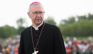 Abp Gądecki grozi. "Nie może przystępować do komunii świętej"