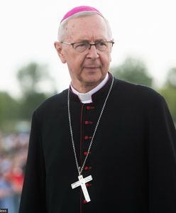 Abp Gądecki grozi. "Nie może przystępować do komunii świętej"