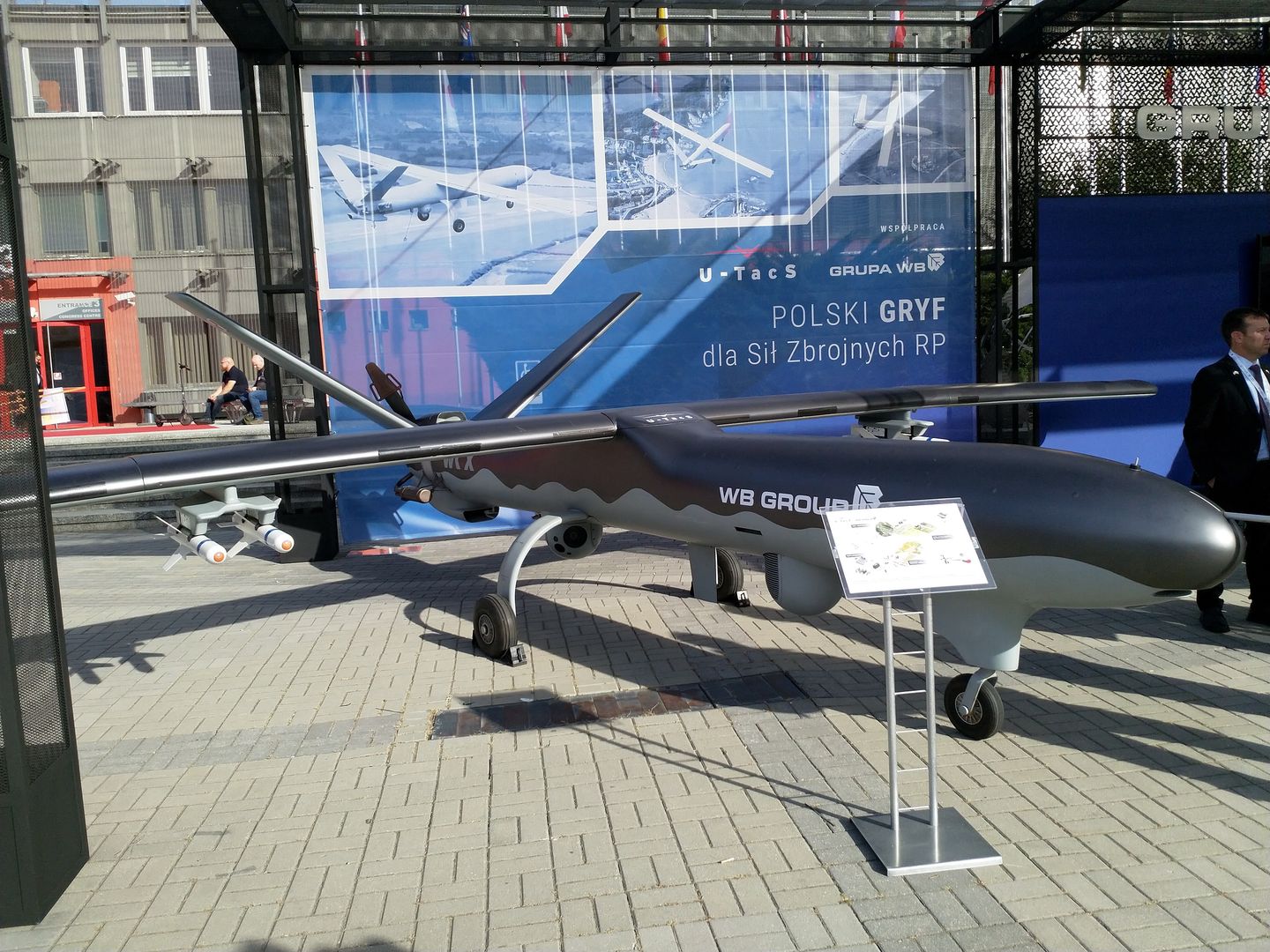 WB Electronics zaprezentowało na MSPO 2022 taktycznego Gryfa. Widzieliśmy go z bliska
