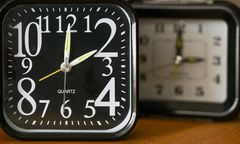 Zmiana czasu 2025. Kiedy nastąpi i na kogo może wpłynąć najbardziej?