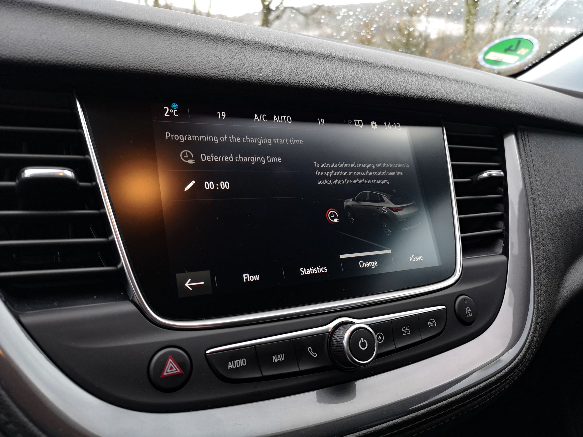 Opel Grandland X Hybrid4: napęd hybrydowy i systemy wspomagające 6