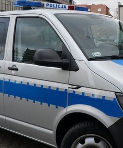 Pijani policjanci na służbie. Alkohol i kobiety w radiowozie