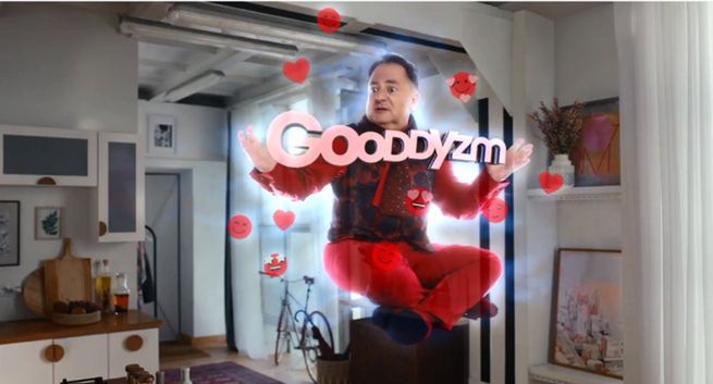 Robert Makłowicz nawraca na "Gooddyzm" w kampanii Virgin Mobile
