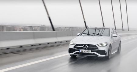 Test: Mercedes C300e – 100 km na samym prądzie