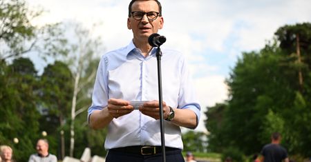Mateusz Morawiecki skomentował zakup obligacji za 4,6 mln zł. Kluczowej kwestii nie wyjaśnia