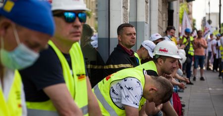 Dochód gwarantowany dla górników. Kosztowny pomysł Polski 2050, Kobosko tłumaczy
