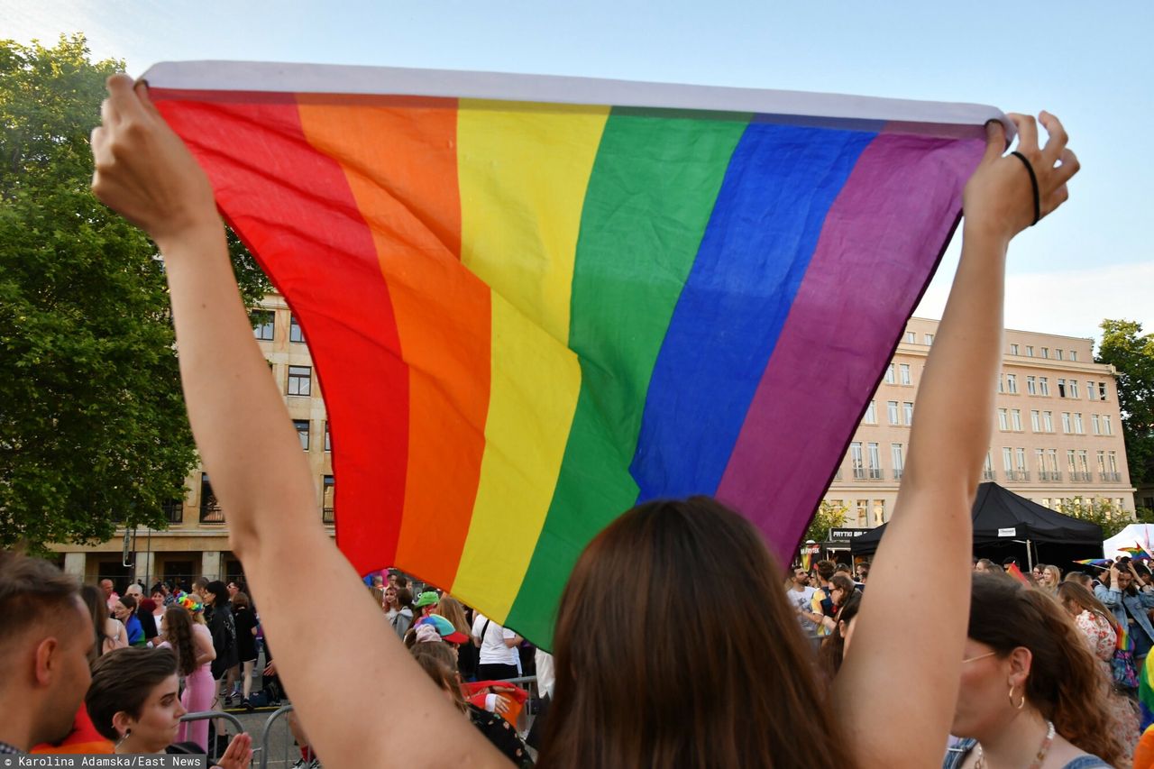 Lewica chce wolności i równości dla osób LGBTQ+. Konfederacja protestuje