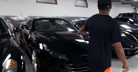 Co za kolekcja. Floyd Mayweather pokazał swój garaż