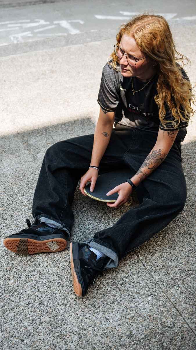 FA24_Skate_DIME_Mixxa_Lifestyle_9x16_3527