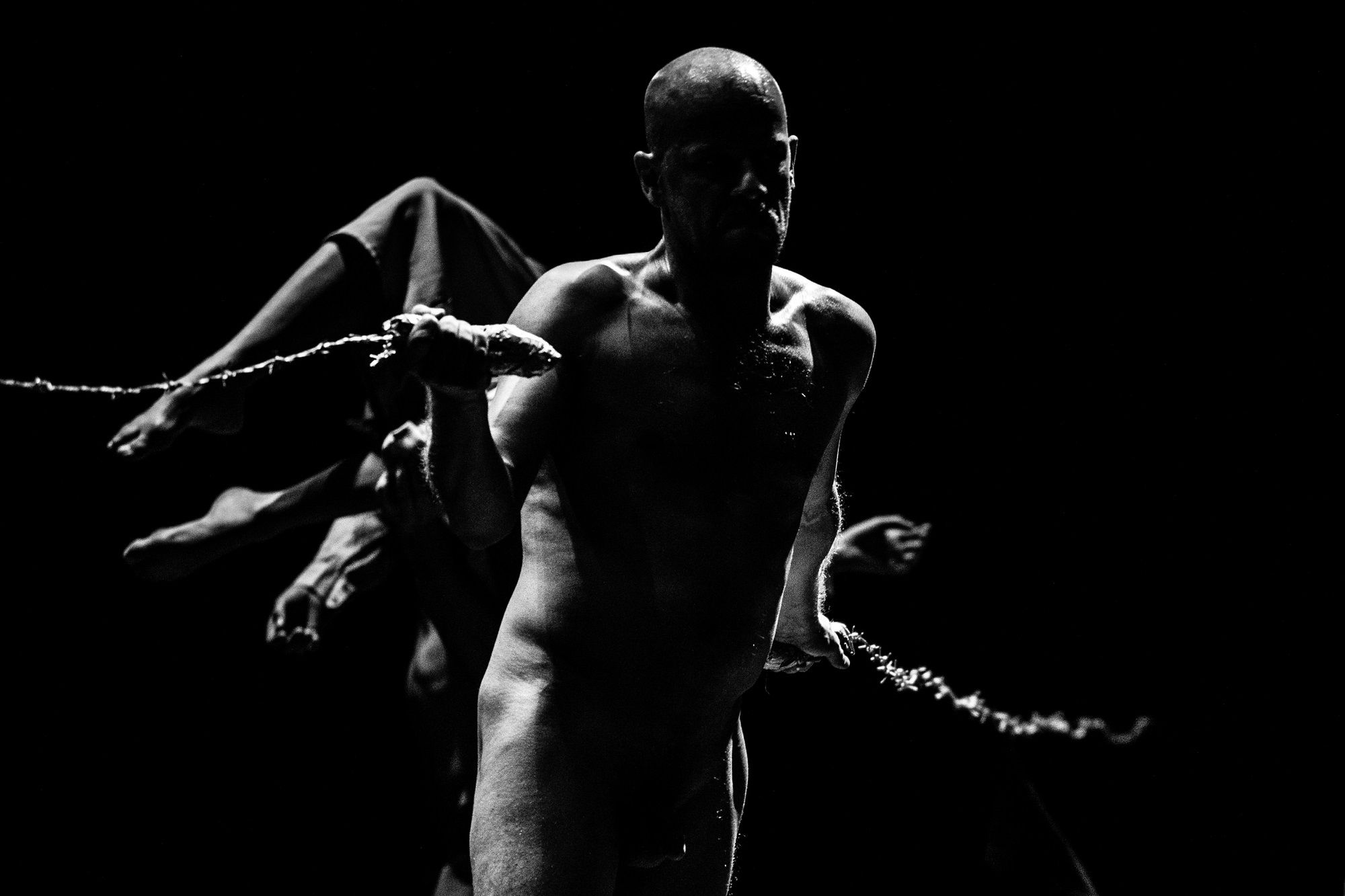 Napięcie, zmysłowość oraz cielesna ekspresja. Oto najlepsze fotografie teatralne w Polsce 14