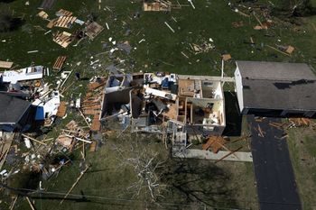 Tornada dotknęły USA. Ogromne straty w dwóch stanach