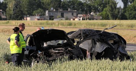Tragiczny wypadek w Elżbietowie. Dzieci zostaną pochowane razem z matkami