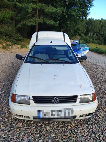 Sierakowice: 45-latek był bardzo nerwowy. W schowku miał amfetaminę