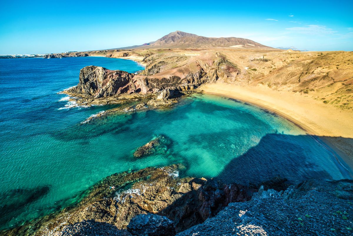 Lanzarote kusi wyjątkowymi plażami