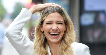 Wskoczyła w bikini i zapozowała na jachcie. Fani zachwyceni