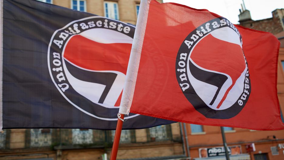 Francja. Antifa zaatakowała procesję katolików w Paryżu