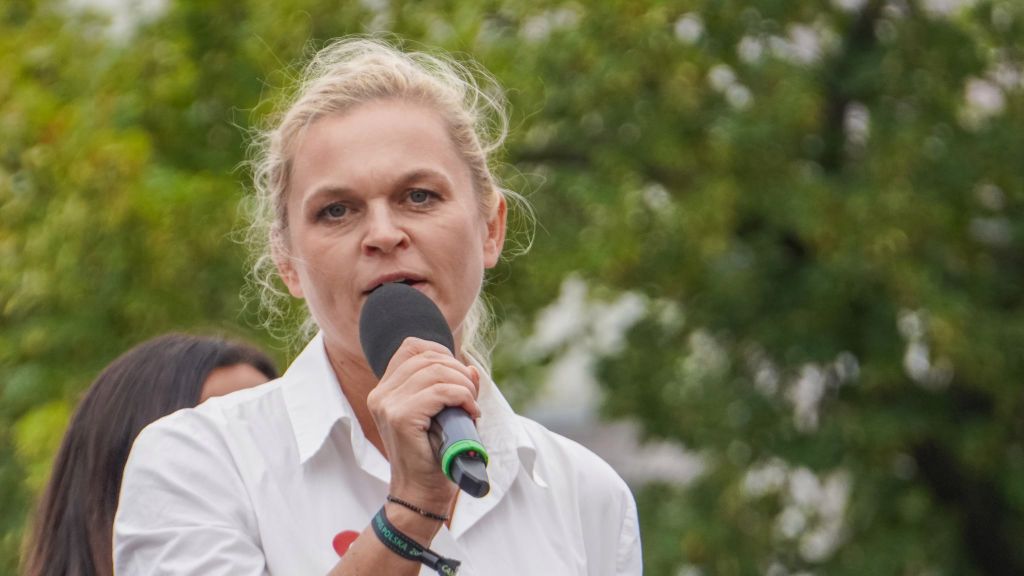 "Bardzo chcieliśmy, żeby był to przedmiot obowiązkowy, ale ze względu na polityczną burzę, to się w tym roku nie udało"