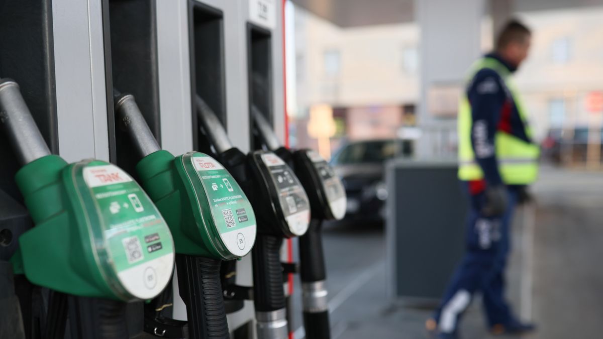 Ceny benzyny na stacjach spadną poniżej 6 zł za litr?