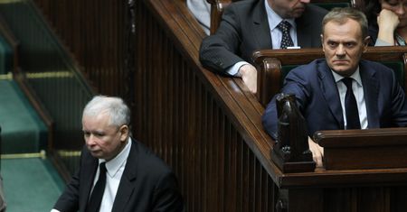 Pieniądze Kaczyńskiego i Tuska. Kwoty robią wrażenie