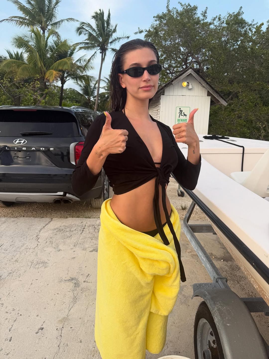 Hailey Bieber 