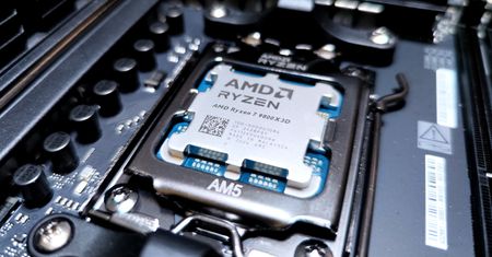 Spalone procesory AMD Ryzen 7 9800X3D. W końcu poznaliśmy przyczynę problemu